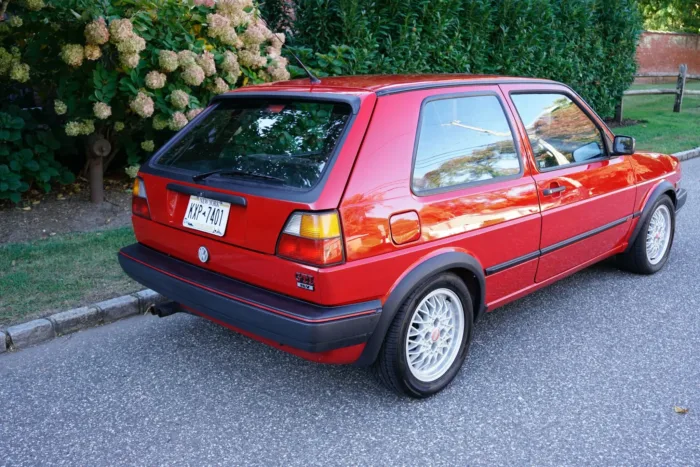 1989 Volkswagen Golf GTI 16V - Image 7