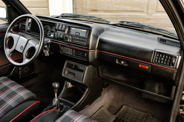 1989 Volkswagen Golf GTI 16V - Image 9