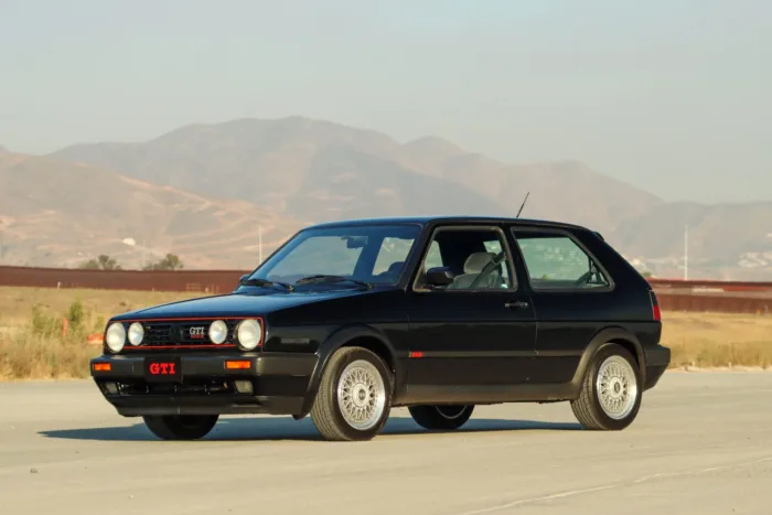 1992 Volkswagen GTI 16V - Image 2