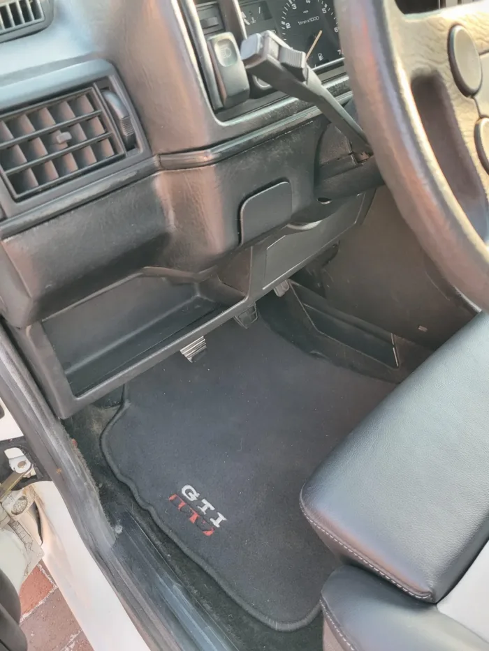 2.0L 16V–Powered 1986 Volkswagen Golf GTI - Image 22