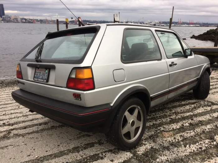 1987 Volkswagen Golf GTI 16V - Image 3