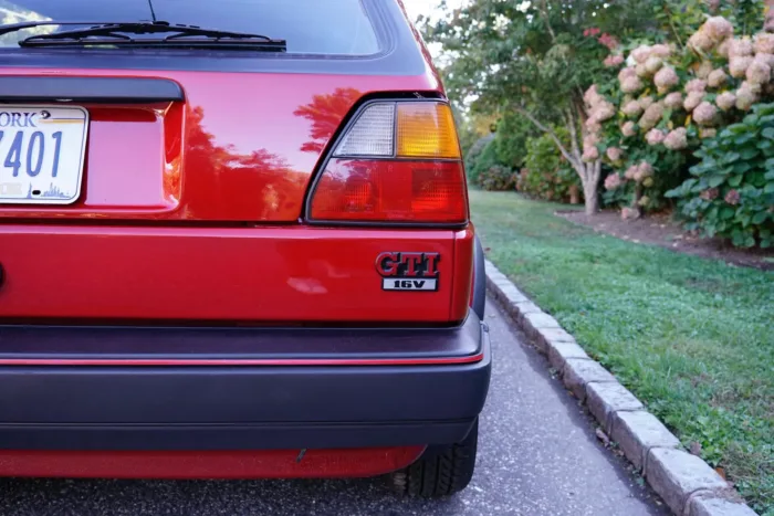 1989 Volkswagen Golf GTI 16V - Image 10