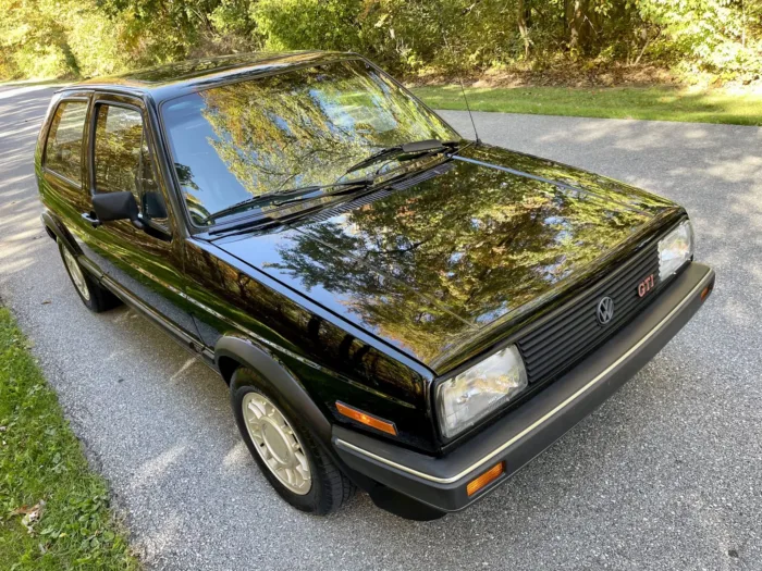 1986 Volkswagen Golf GTI - Image 4