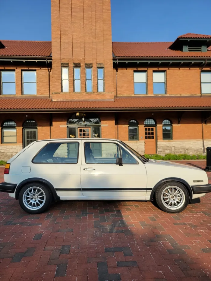 2.0L 16V–Powered 1986 Volkswagen Golf GTI - Image 4