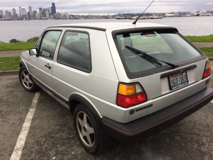 1987 Volkswagen Golf GTI 16V - Image 4