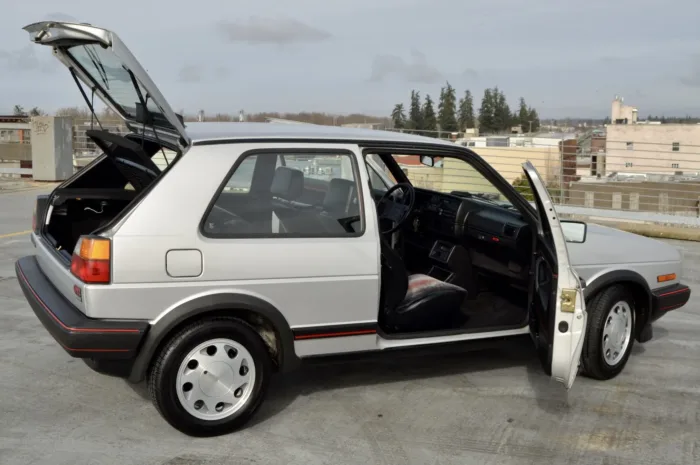 1987 Volkswagen Golf GTI 16V - Image 8