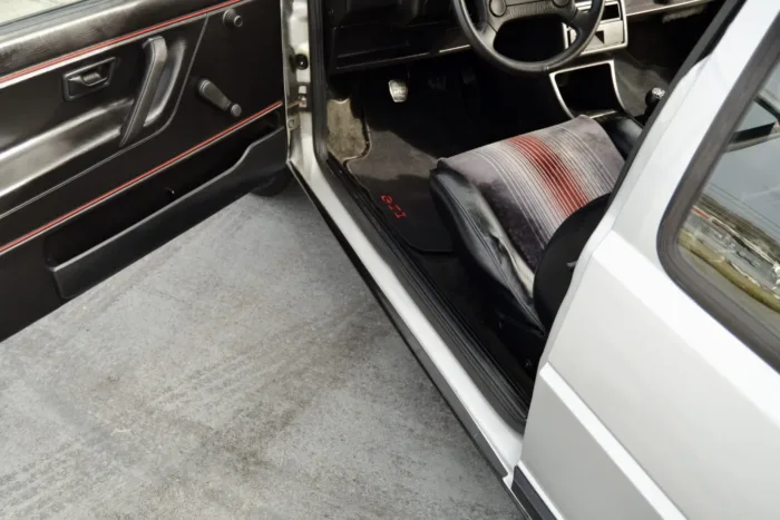 1987 Volkswagen Golf GTI 16V - Image 9